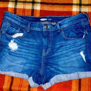Old Navy Boyfriend Mid Rise Jean Shorts